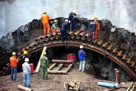 佳县隧道钢花管支护案例